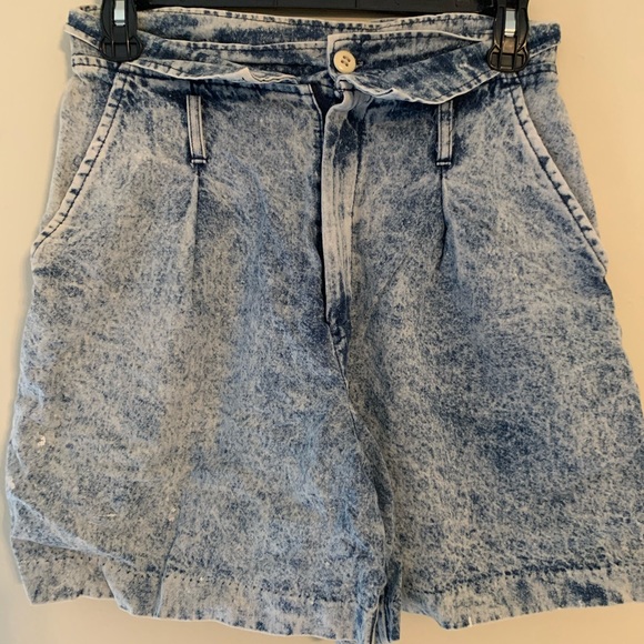 Vintage 90’s high waisted shorts - Picture 1 of 5